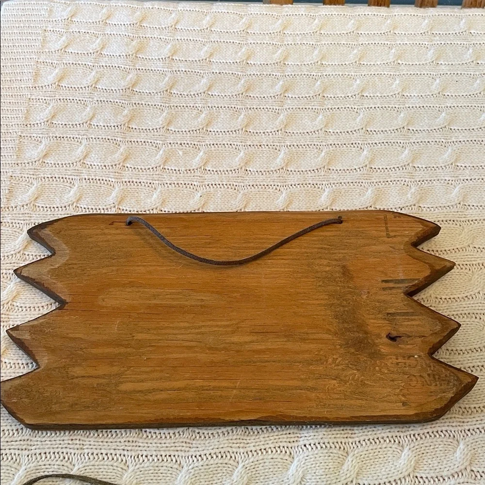 2 Christmas hangers. 1 wood/1 slate. Snowmen/Christmas tree/seasons greetings